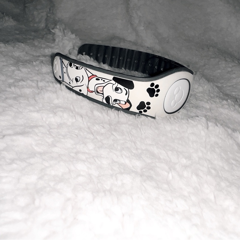 Disney Dalmatian Magic Band Barely used